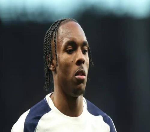 記者：特爾對熱刺第二次將他排除在歐冠名單之外感到非常驚訝