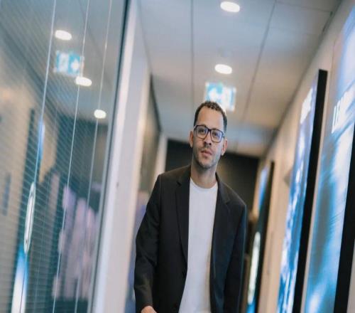 話題切爾西官宣41歲少帥，藍軍英超時代“最無名”教練來了