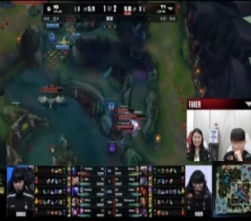 Faker反復(fù)觀看T1三人抓TS挖掘機(jī)：牛頭頂?shù)姆较虿粚?duì)輪子?jì)尨笸砹? loading=