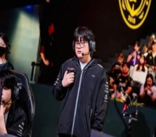 韓媒：Ryu執(zhí)教能力獲業(yè)界公認，是轉會期競爭最激烈的主教練