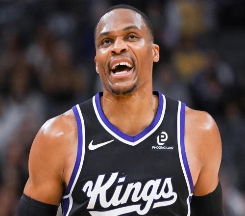 24分6板9助！就在今天，一項前無(wú)古人的NBA紀錄被威少達成了