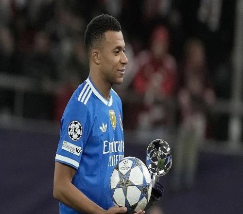 體壇聯(lián)播阿森納擊敗拜仁豪取歐冠5連勝，姆巴佩獨(dú)進(jìn)四球