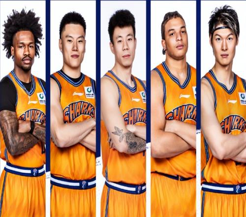 CBA又殺出一黑馬！反超廣東升至第3，遼寧輸32分，送衛(wèi)冕冠軍登頂