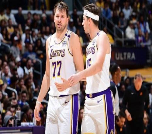 ESPN：里夫斯下份合同預(yù)計均薪超3000萬美元，他將長留湖人