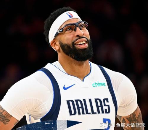 獨(dú)行俠被逆轉(zhuǎn)！馬卡33+7濃眉又受傷，狀元26+10+8，克萊爆發(fā)盡力