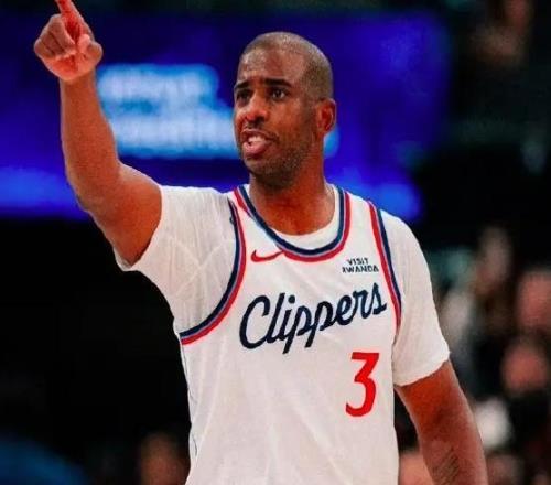 保羅場(chǎng)均2.3分1.8籃板3.6助攻，昔日英雄淪為快船的負(fù)擔(dān)