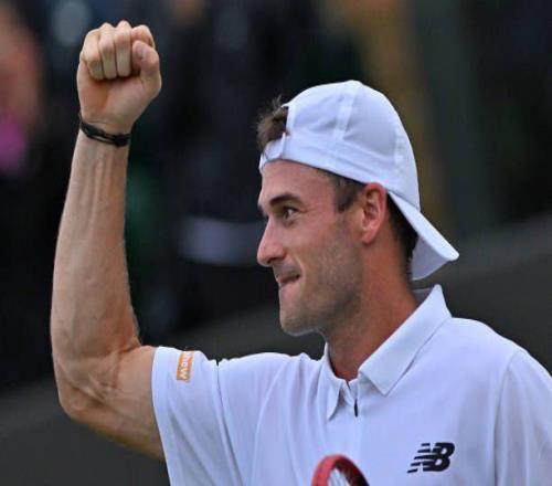 阿德萊德賽激戰(zhàn)正酣，保羅西西領(lǐng)銜，?；{盼首冠！