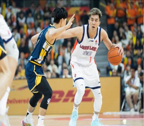 拿600萬，男籃一哥化身“CBA倫納德”，球迷：廣州的錢真好賺