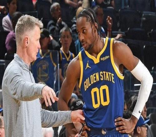 記者：庫明加不想讓科爾的時(shí)間限制影響交易價(jià)值，因此最近不出戰(zhàn)