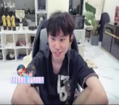 doinb：老IG都復(fù)出了老FPX什么時候，Lwx：我又沒退役復(fù)出什么