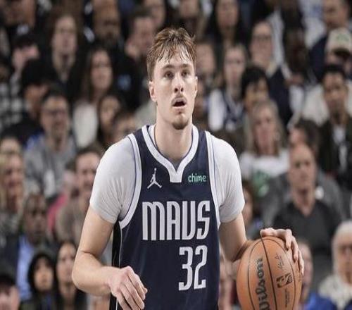 弗拉格談三分球：當(dāng)然希望能多投一些只要有空位我就會出手