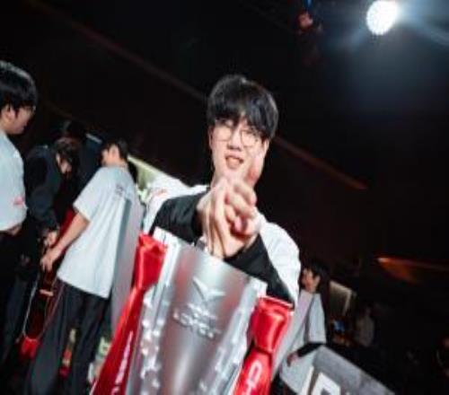 韓網(wǎng)熱議Viper離隊：期待他在BLG也保持著在HLE的狀態(tài)！