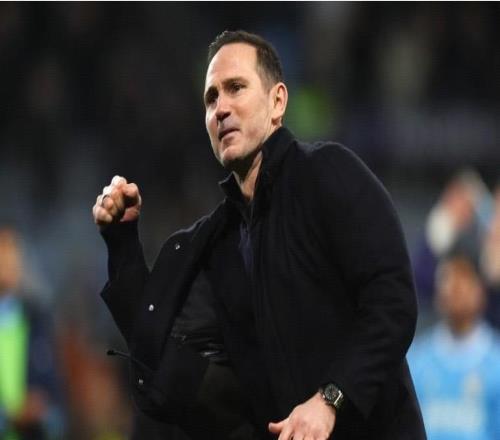 衛報：英冠領(lǐng)頭羊考文垂希望續約蘭帕德，1月將引援