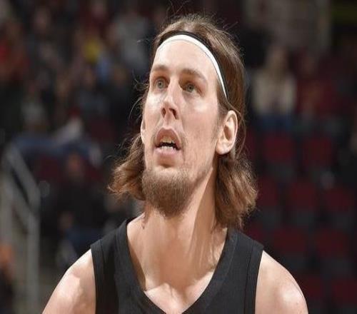 曝馬刺計(jì)劃在交易談判中利用奧利尼克價(jià)值1340萬的到期合同