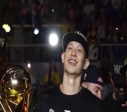 再無林瘋狂林書豪退役結(jié)束15年生涯,曾奪NBA總冠軍掙6571萬刀