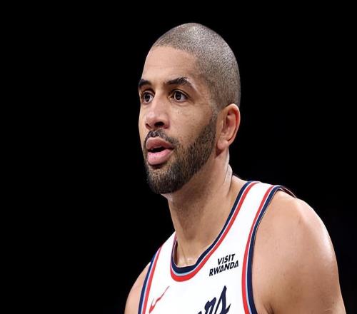 被猛龍沖垮了！快船鋒線老將確實不太適合出現(xiàn)在這樣的比賽中