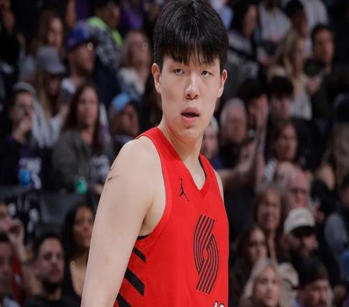 賽季記錄！開拓者98110猛龍，楊瀚森7分鐘3籃板！