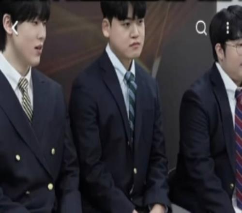 你才藝表演呢Gumayusi：為粉絲們準備了消腫了的臉