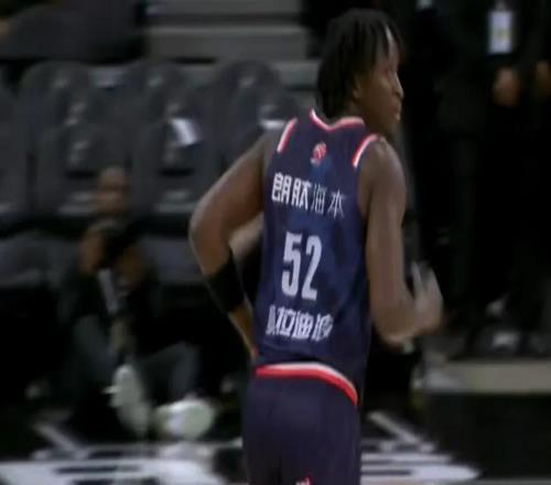 后悔了嗎億元合同不要，三度遭遇大傷，如今徹底淪落CBA！