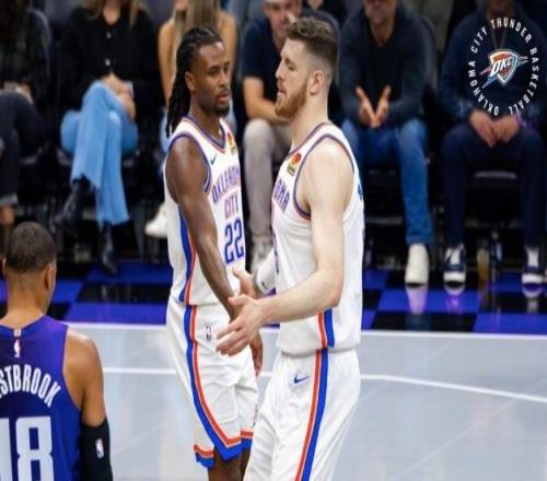 衛冕冠軍強勢復蘇！神將33+19狂刷紀錄，威少5三分轟24分9助