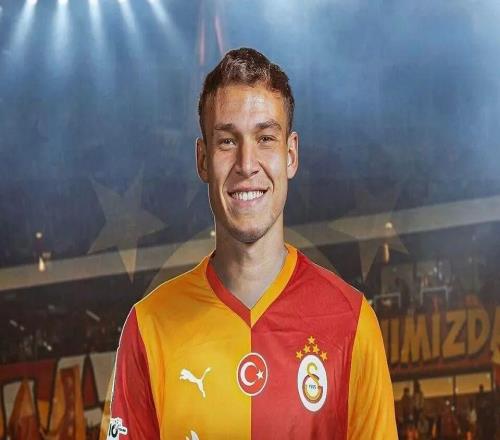 記者：加拉塔薩雷正在推動烏加特的轉(zhuǎn)會羅馬體育報：羅馬對齊爾克澤的報價接近曼聯(lián)的要求