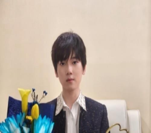 JackeyLove更新動(dòng)態(tài)：祝大家中秋快樂團(tuán)團(tuán)圓圓