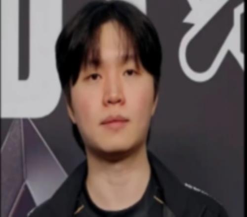 Bdd快問(wèn)快答：最喜歡的英雄是沙皇，想要世界賽奪冠