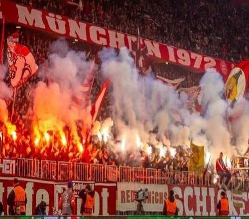 官方：拜仁因燃放煙火被歐足聯(lián)罰款3萬(wàn)歐并被罰關(guān)閉部分看臺