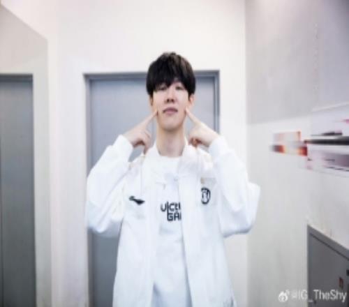媒體人聊IG全員發(fā)博：Wei換Jiejie對(duì)隊(duì)伍挺正確S賽可能都靠IG了