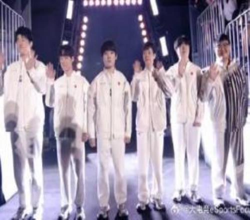 斑馬斑馬369疑似“特殊待遇”出征服與眾不同笑翻網(wǎng)友