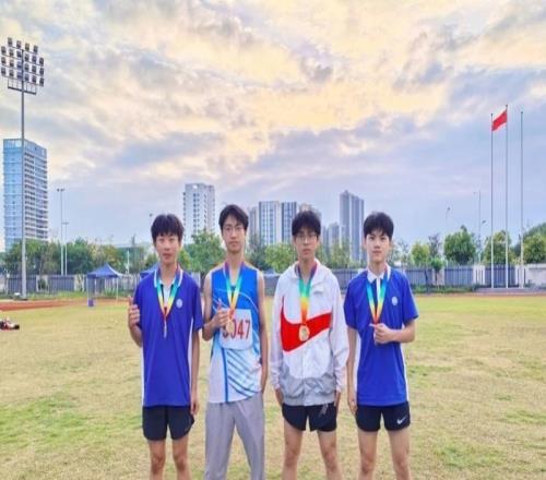 50.76秒！刷新歷史紀(jì)錄！坪山學(xué)子勇奪深圳市冠軍