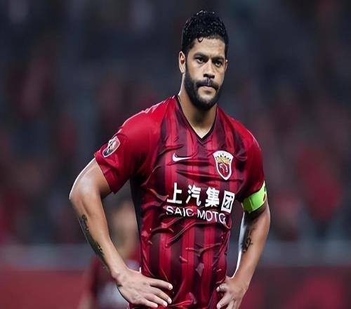 大連英博外援補強人選預測！胡爾克和斯坦丘意外成熱門(mén)，已被辟謠