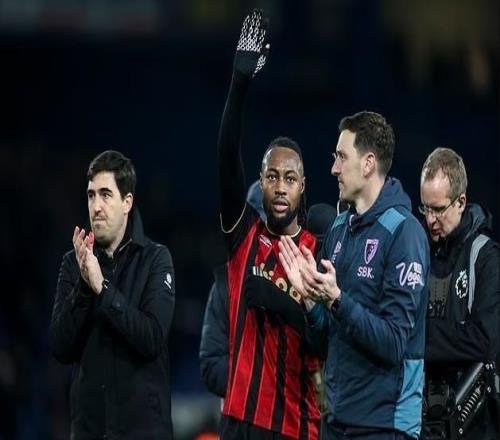 郵報：踢完切爾西之后，塞門約似乎在向伯恩茅斯球迷揮手告別