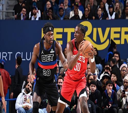 場上效果其實(shí)還行，只是火箭對(duì)于替補(bǔ)中鋒的信任度依然不高