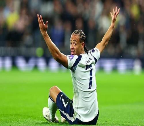 西蒙斯戰(zhàn)切爾西全場數(shù)據(jù)：0次射門，3次過人嘗試1次成功