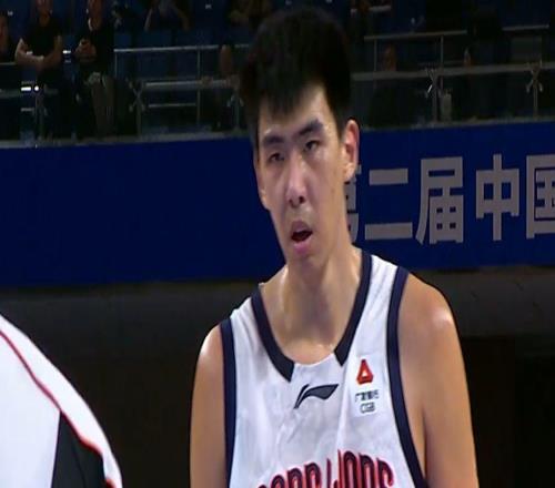 給力！2米26徐昕在山西主場(chǎng)進(jìn)行特別慶祝球迷：杜鋒怎么看