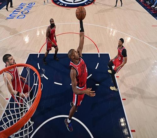 防死了東契奇！快船后場大閘對于球隊(duì)的重要性絕對是有目共睹的