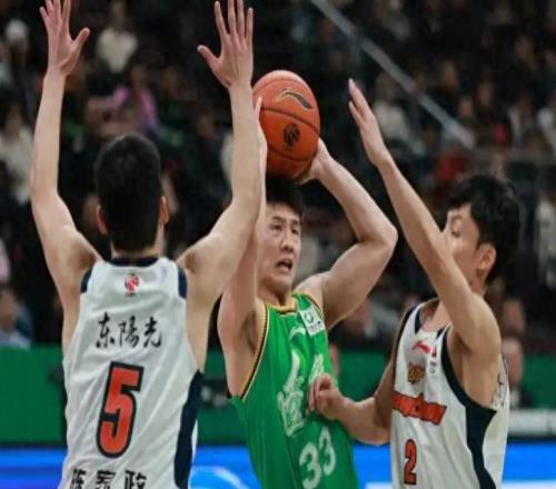 CBA常規(guī)賽明天1月13日賽程：廣東PK南京，上海PK深圳，廣廈PK新疆