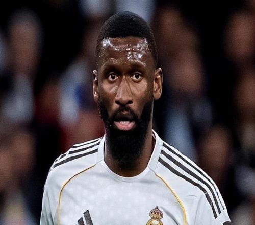 皇馬巨星拒絕大巴黎，去沙特投奔C羅，兩年合同五千萬歐