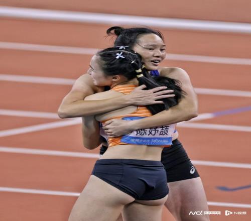 老將韋永麗百米摘銀激動(dòng)落淚：獎(jiǎng)牌里有梁小靜、葛曼棋的一份