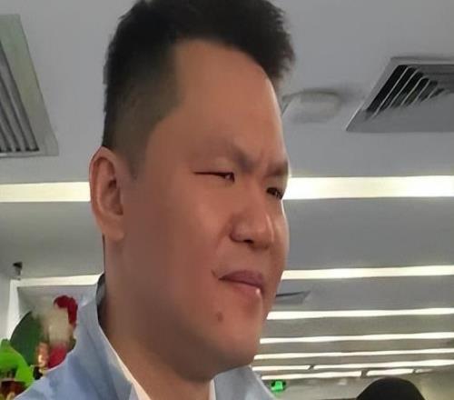 廣東3消息！杜鋒官宣徐杰接班人，朱芳雨重磅發(fā)聲，新小外騎電驢