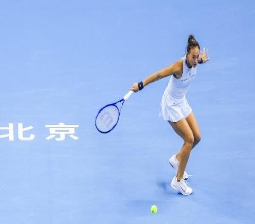 中網(wǎng)女單第三輪：鄭欽文46先丟一盤(pán)，01落后諾斯科娃