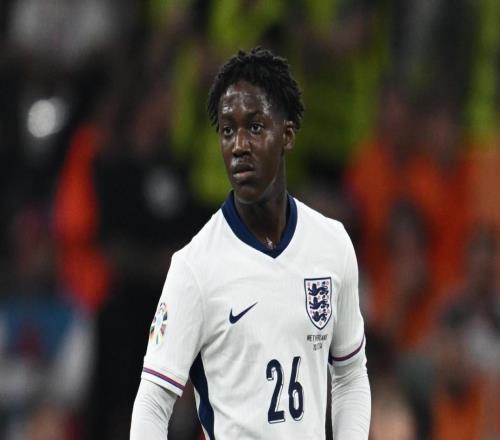 記者：貝西克塔斯詢(xún)問(wèn)了梅努的情況，準備對其開(kāi)出租借合同