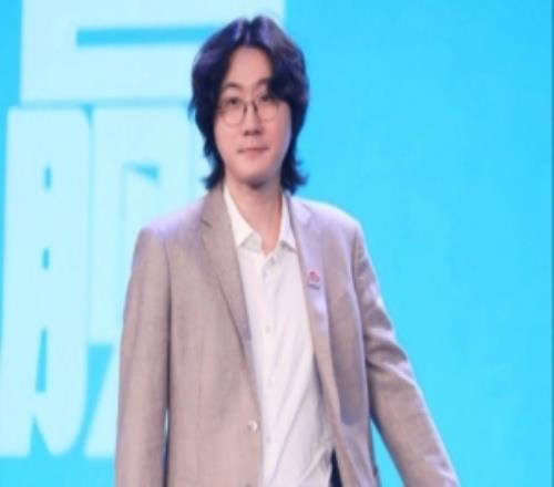 想親自上場(chǎng)了主教練Daeny早晨韓服上線進(jìn)行了排位