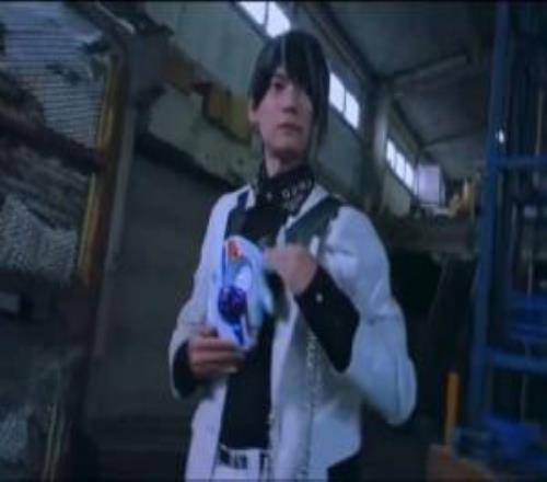 原來(lái)阿水休息是拍假面騎士去了《假面騎士ZZZ》預告“喻文波”變身假面騎士諾克斯