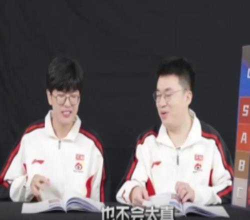 來自Xiaohu、Jiejie的新增裝備強(qiáng)度排行：強(qiáng)度等級(jí)清晰劃分