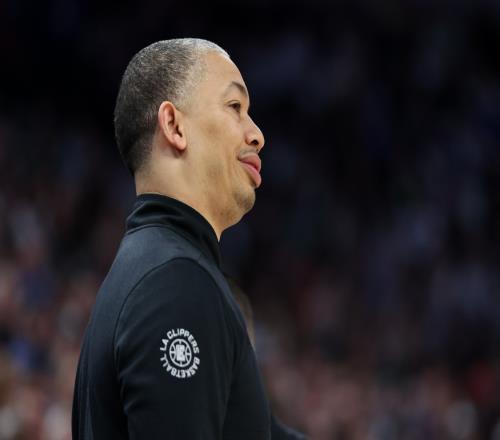 殺瘋！快船6連勝，合計凈勝122分，場(chǎng)均大勝20.3分啊，太殘暴了