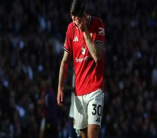 又要虧了曼聯(lián)8500萬先生錯失機會+傷退，名宿直言不如霍伊倫德