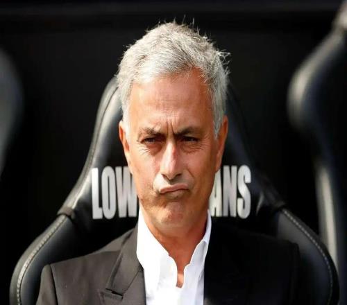 亨克茲覺得弗蘭克有點像早年的穆里尼奧，羅爾費斯可考慮埃利奧特