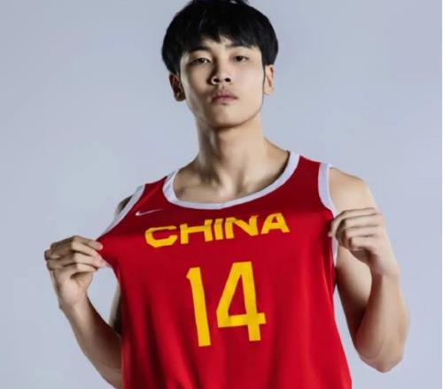 暫不打CBA！國(guó)青核心張博源獲NCAA一級(jí)聯(lián)盟加州大學(xué)河濱分校offer